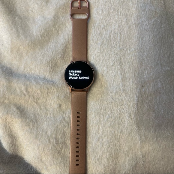 Samsung Active 2 Smart Watch 40mm. - Picture 3 of 9